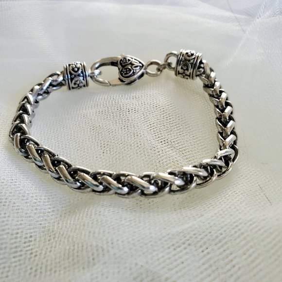 7.5" Antiqued Silver Tone Wheat Chain Bracelet with Heart Shaped Lobster… - Picture 4 of 12